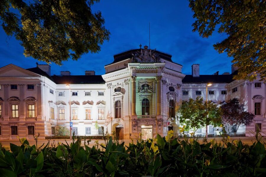 Vienna: Mozart & Strauss Classical Concert at Börse Palace - Who this concert is best for (and who might want another option)