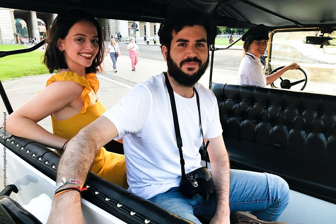 Vienna Oldtimer Tour (60 min) Incl. bottle of Prosecco - Key highlights at a glance
