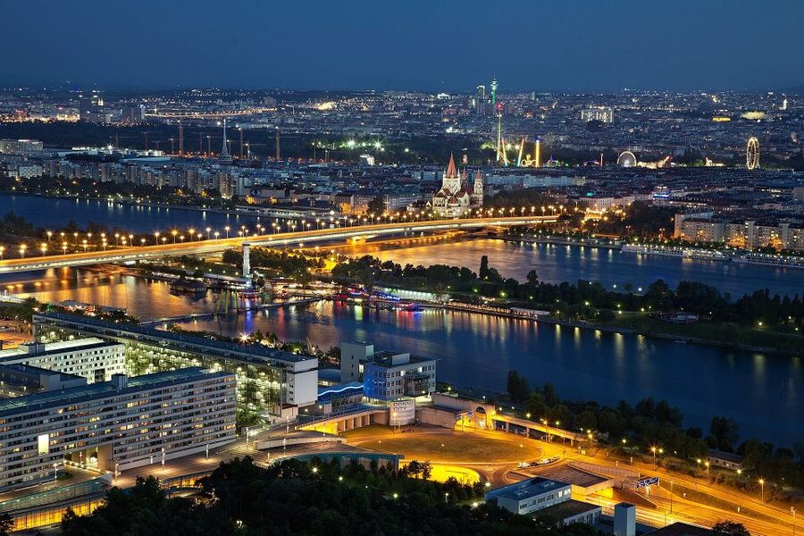 Vienna: Panoramic Night Tour by Bus - The route starts at Oper, Karlsplatz U, then works the grand boulevard at night
