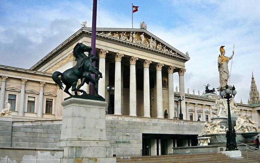 Vienna: Private Half-Day Sightseeing Tour - Hofburg Palace: the imperial feel, with a ticket choice you control