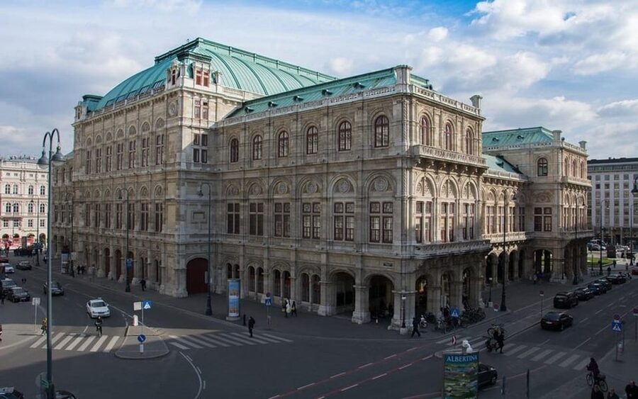 Vienna: Private Half-Day Sightseeing Tour - Kahlenberg and the Danube Tower: viewpoints that end the day strong