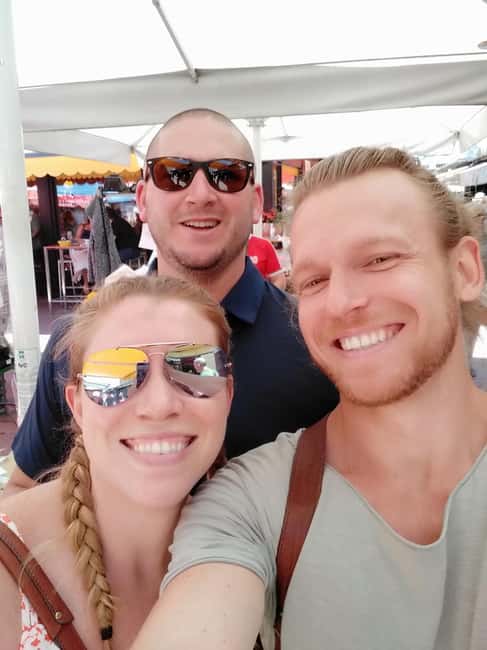 Vienna: Private Walking Tour with a Local Guide - Markets, Christmas Dates, and Where the Food Comes In