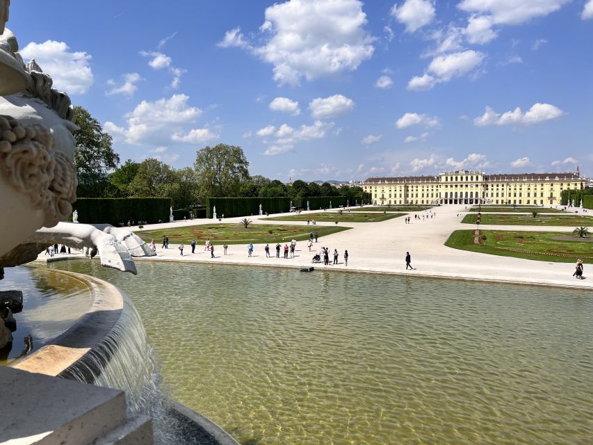 Vienna: Schönbrunn Palace & Garden Skip-the-Line Guided Tour - Carousel Room and Hall of Ceremonies: paintings that connect past to present