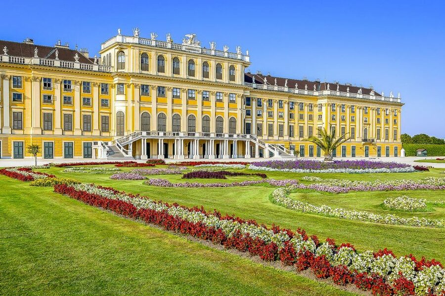 Vienna: Schönbrunn Palace & Gardens Skip-the-Line Tour - Where this Schönbrunn tour starts, and how that sets the pace