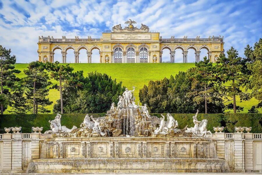 Vienna: Schönbrunn Palace & Gardens Skip-the-Line Tour - The transition to gardens: a slower hour that feels like Vienna