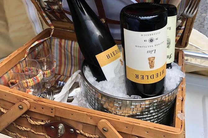 Vienna Sight & Gourmet Tour - individual private tour - The Italian Ape Calessino Turns Vienna into a Moveable Stage