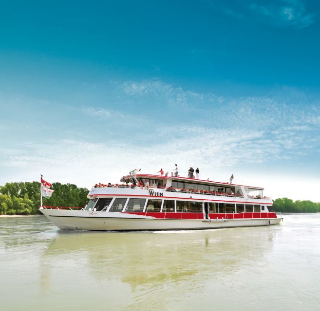 Vienna: Sightseeing Boat Tour with Lunch - Comfort and onboard experience: relaxation is the point