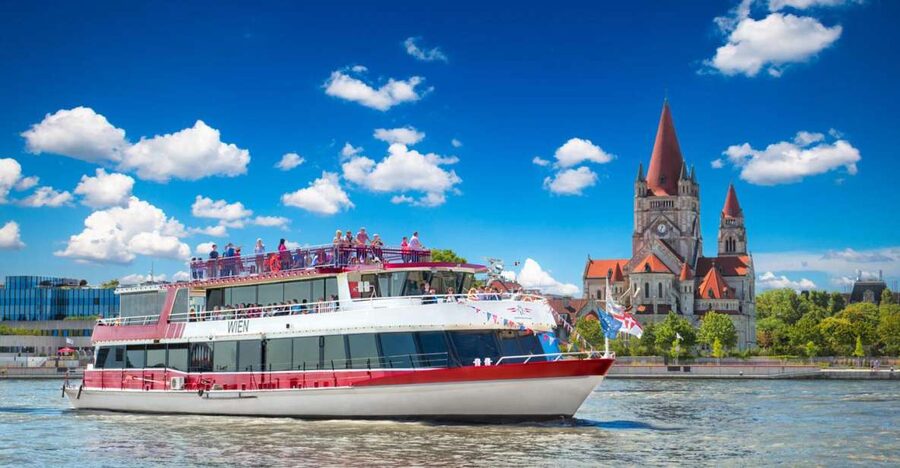 Vienna: Sightseeing Boat Tour with Lunch - The 3.5-hour Danube Canal cruise, what you actually see