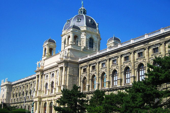 Vienna Sightseeing FLEXI Pass - Vienna State Opera and the big guided-ticket hits