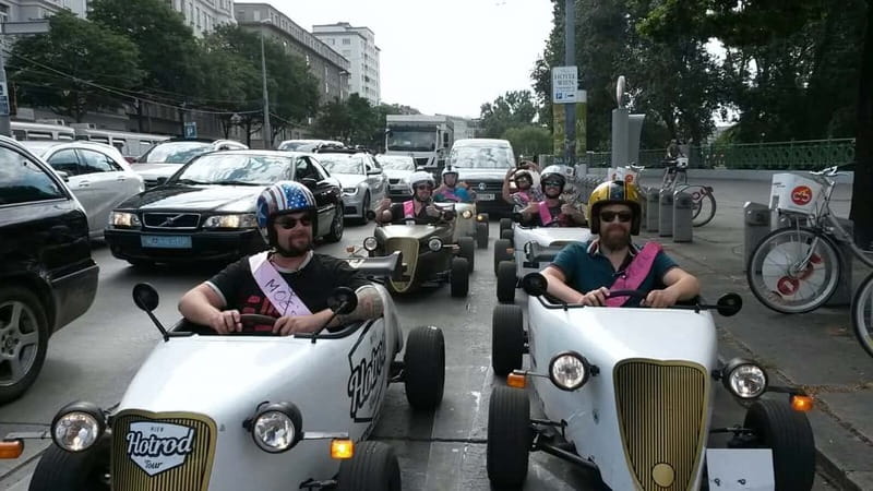 Vienna: Sightseeing Tour in Hotrod - Heroes’ Square and Hofburg Palace Photo Time, Without the Long Walk