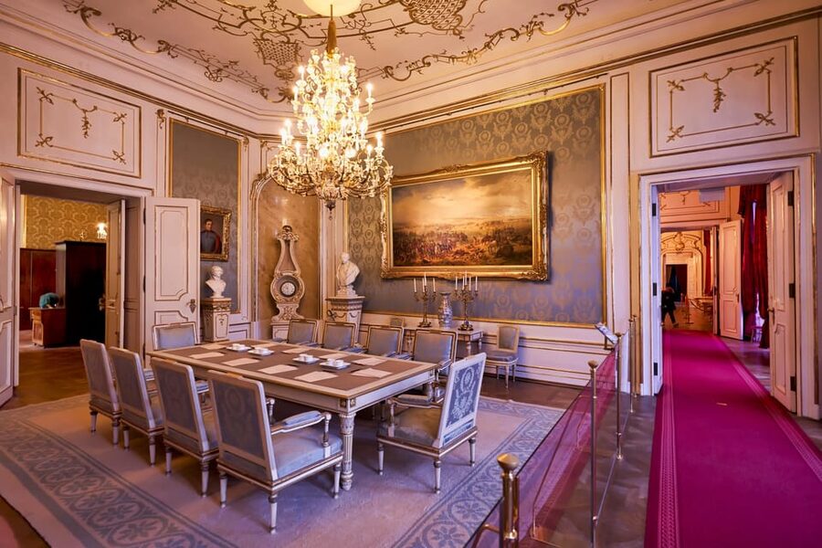 Vienna: Skip-the-Line Hofburg and Empress Sisi Museum Tour - Key things to look forward to on this Hofburg and Sisi Museum tour