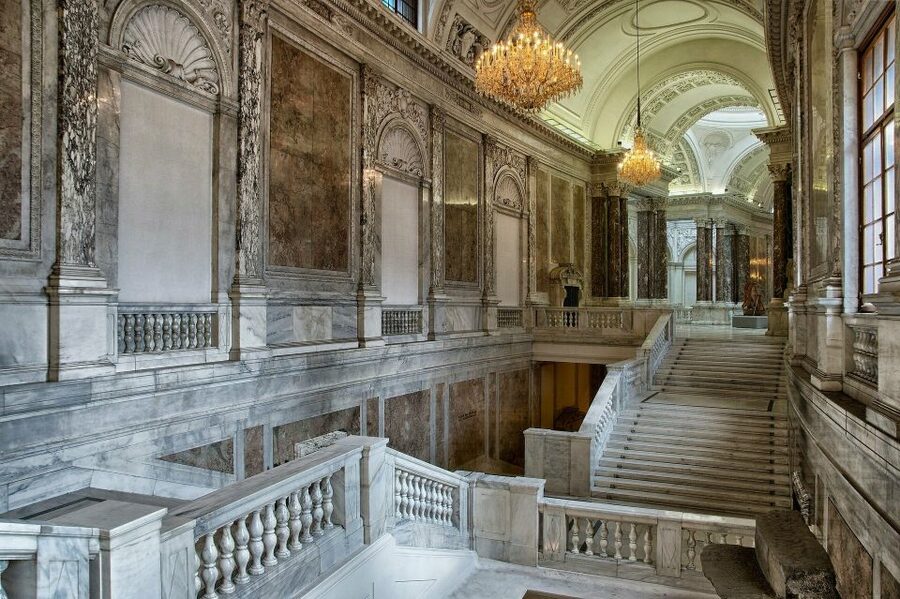 Vienna: Skip-the-Line Hofburg Ticket & Sisi Museum Tour - Small-Group Tour Style and the Guides Who Make It Work (Romana and Ute)