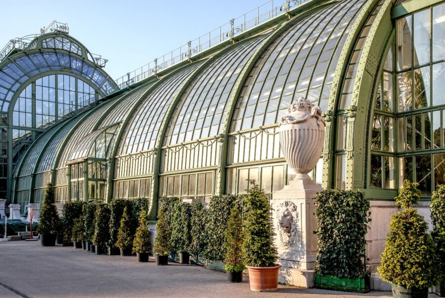 Vienna: Skip-the-Line Sisi Museum, Hofburg and Gardens Tour - Winter reality: gardens, daylight, and Christmas Market alternatives