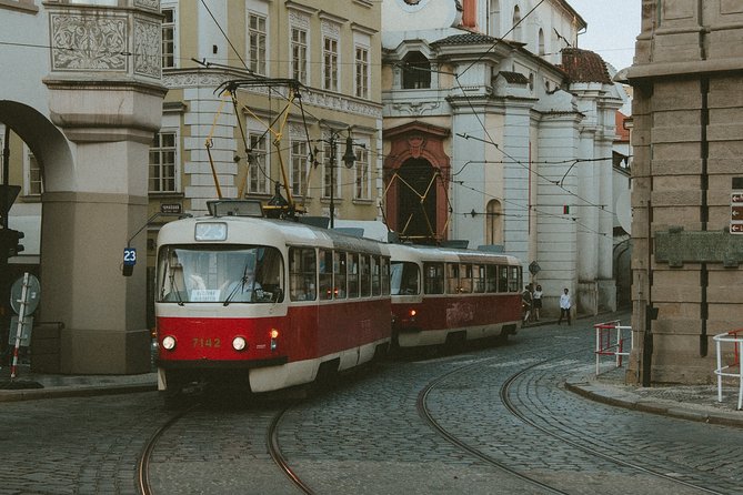 Vienna to Prague - Private Transfer with 2 hours of Sightseeing - Your two sightseeing choices: 1-hour stops or a focused 2-hour visit