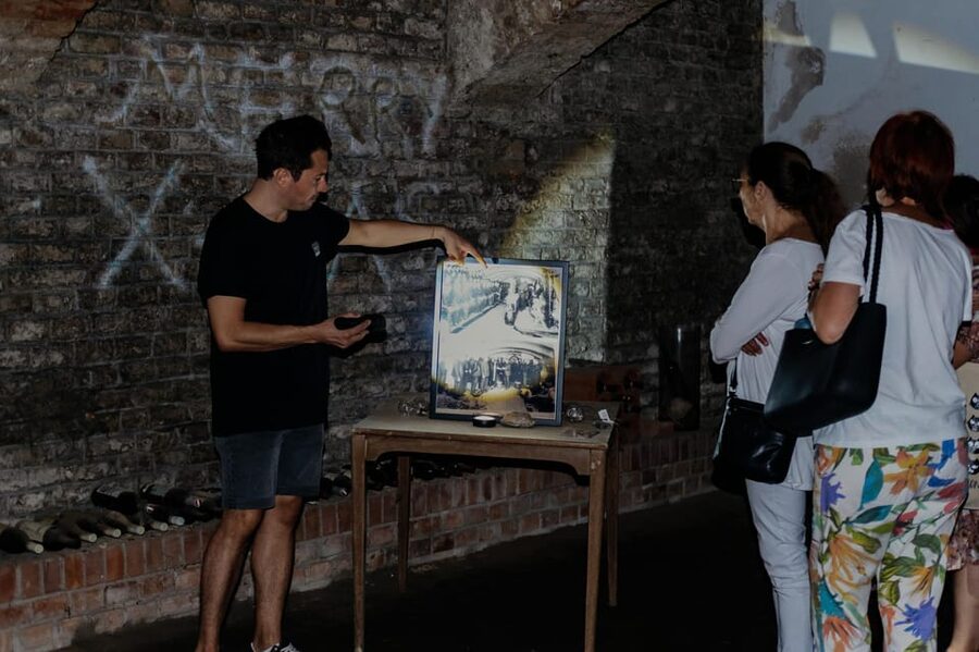 Vienna: Viennese Underworld Guided Walking Tour - Meeting point, group size, and the pacing that keeps it from feeling rushed