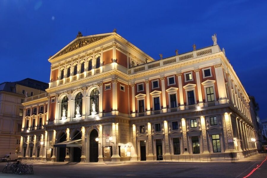 Vienna: Walking Tour of the Historic Ringstrasse - Statuary along the route: Liebenberg-Denkmal and Pallas Athene