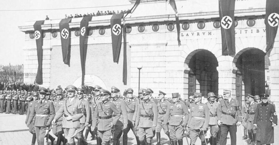 Vienna: World War II Historical Walking Tour - Why this WWII walk starts by the Albertina and Vienna’s Opera House