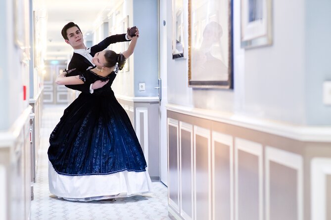 Viennese Waltz Workshop - Finding Griechengasse 6 and Settling Into the Room