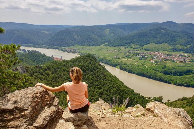 Wachau for Adventurers - Stop in Dürnstein: start where the day feels charming, not complicated