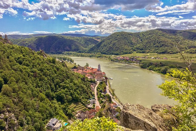 Wachau for Adventurers - Optional lunch in a wine tavern, plus the cash detail